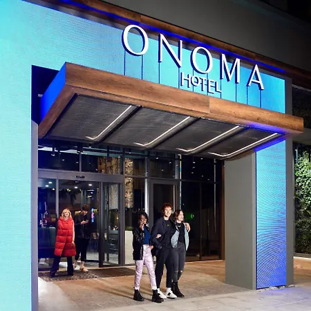 Onoma ホテル